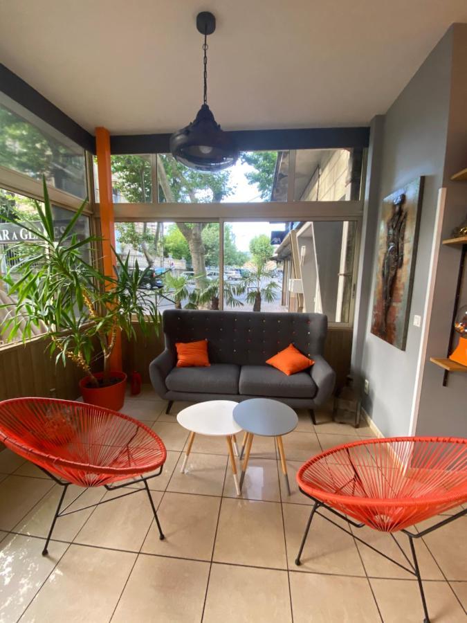 Rev Hotel Lamalou-les-Bains Exteriör bild